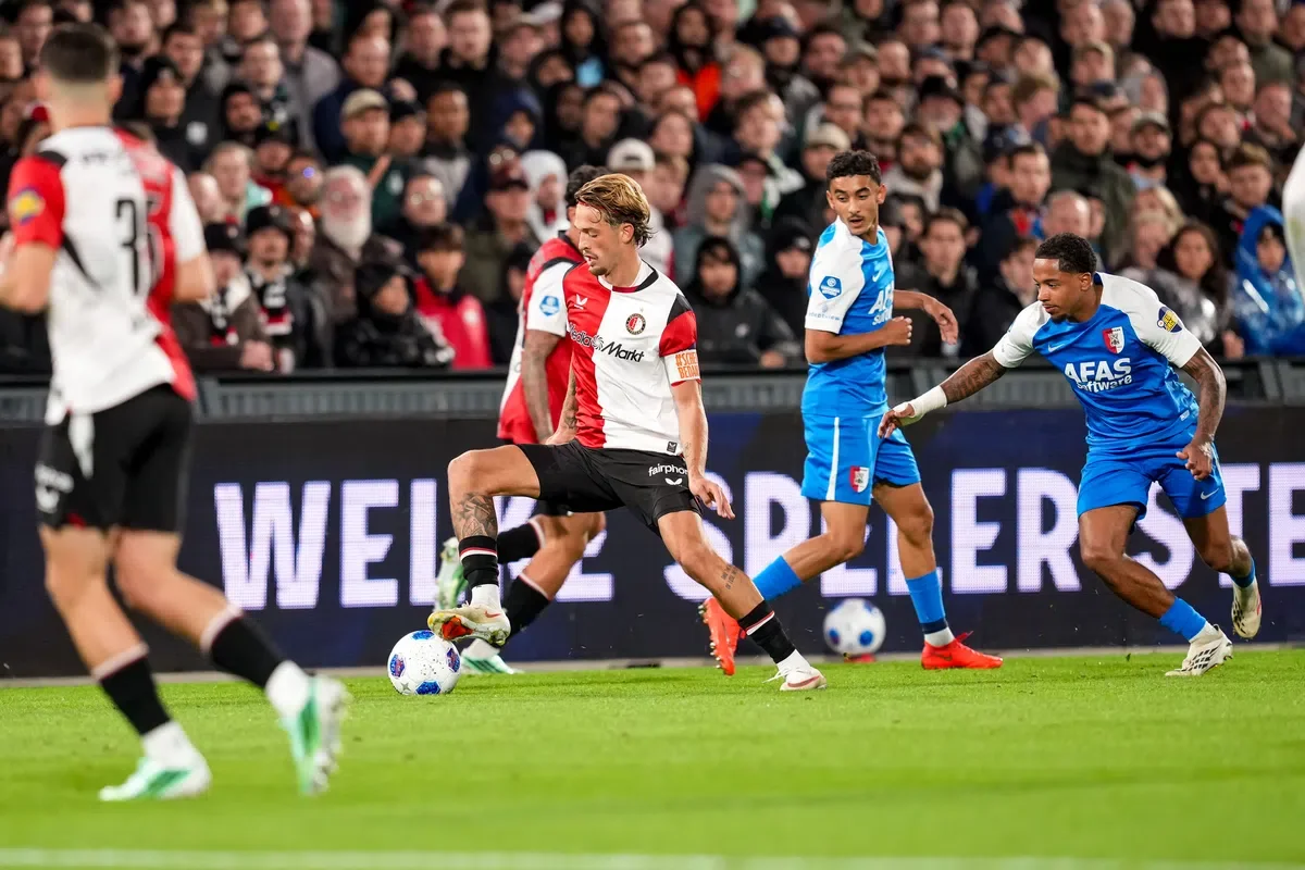 Feyenoord Seizes Top Spot in Dutch League, Fueling Ambitions for the Season