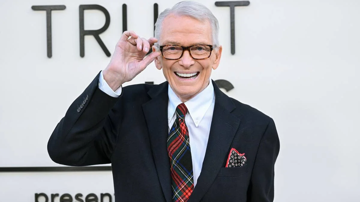 Beloved Designer Bob Mackie Dies at 87, Leaving an Indelible Mark on Fashion