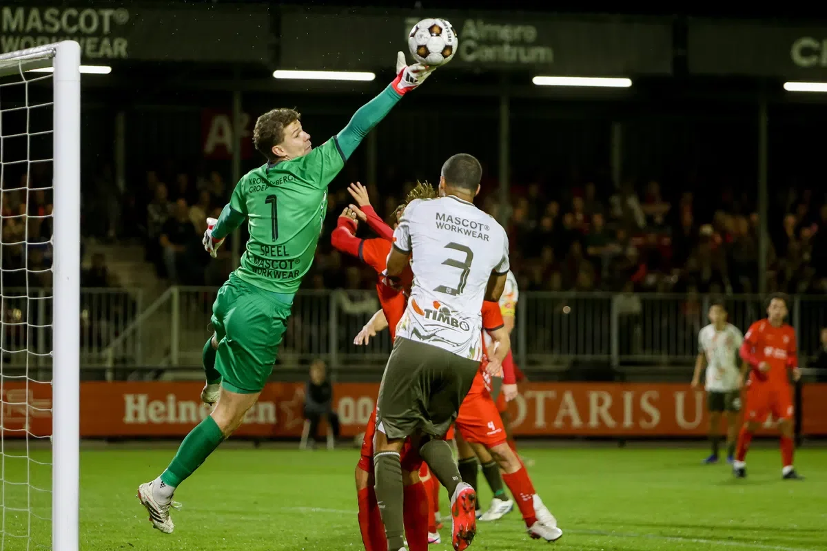 Volendam's Missed Opportunities Hand Almere a Crucial Victory in Championship Chase